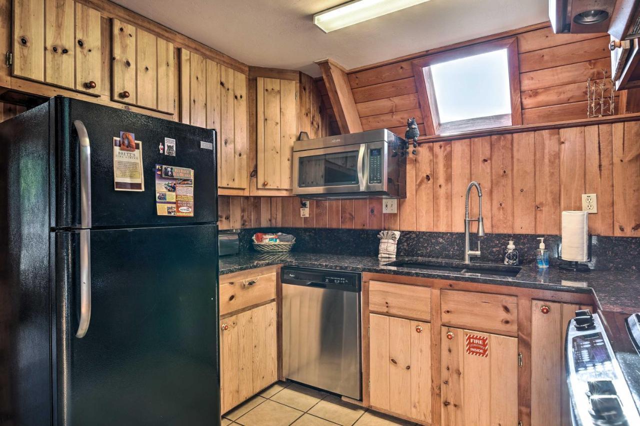 Ski-Inandski-Out Red River Cabin With Mtn Views! Eksteriør billede